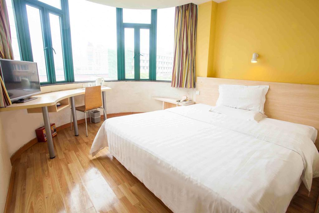 7Days Inn Guangzhou Shijing Jinbi Xincheng Номер фото