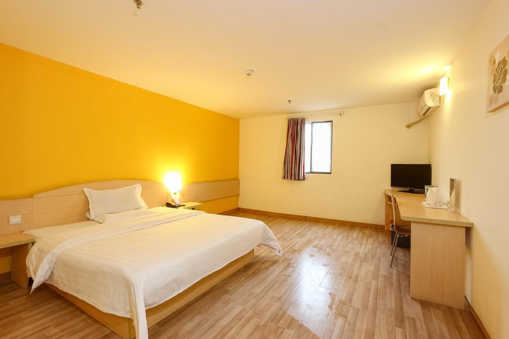 7Days Inn Guangzhou Shijing Jinbi Xincheng Екстер'єр фото