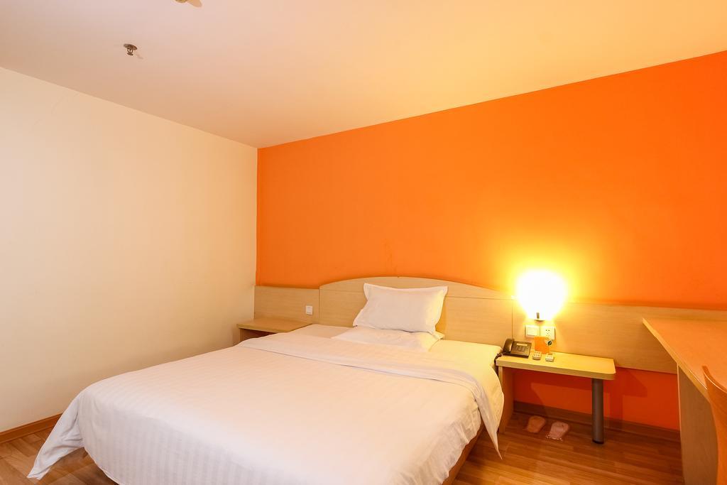 7Days Inn Guangzhou Shijing Jinbi Xincheng Екстер'єр фото