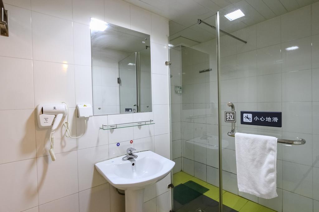 7Days Inn Guangzhou Shijing Jinbi Xincheng Екстер'єр фото